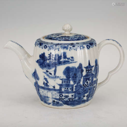 CHINESE BLUE AND WHITE PORCELAIN TEA POT