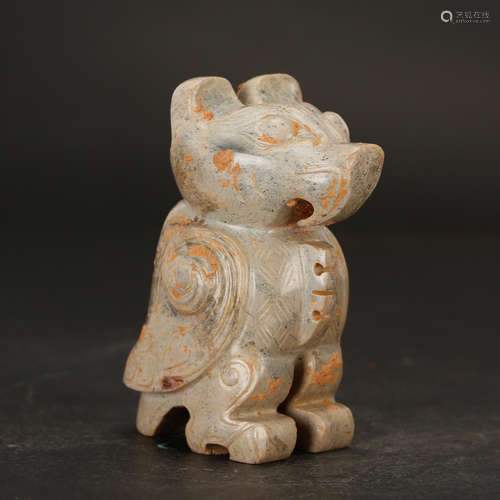 CHINESE ARCHAIC JADE FIGURINE