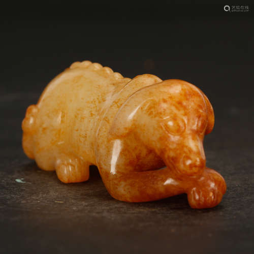 CHINESE ARCHAIC JADE BEAST