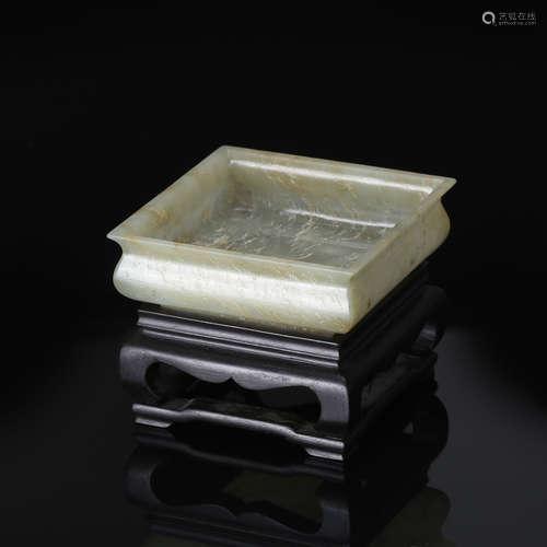 CHINESE CELADON JADE BRUSH WASHER