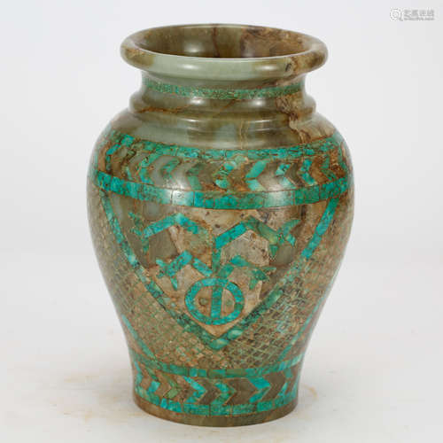 CHINESE ARCHAIC STYLE JADE VASE