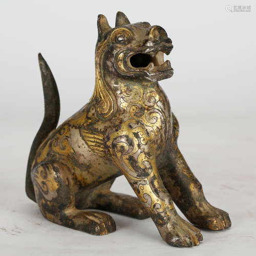 CHINESE ARCHAIC STYLE GILT BRONZE BEAST