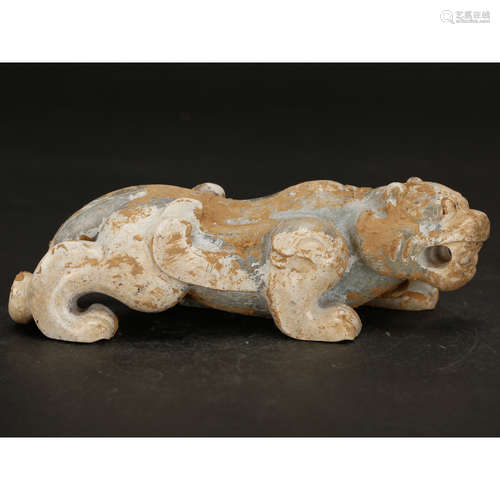 CHINESE ARCHAIC STYLE JADE BEAST