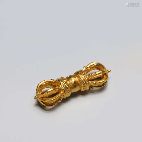 CHINESE 22K GOLD VAJRA PENDANT