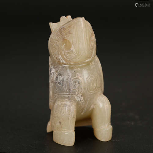 CHINESE ARCHAIC JADE FIGURINE