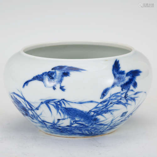 CHINESE BLUE AND WHITE PORCELAIN BRUSH WASHER