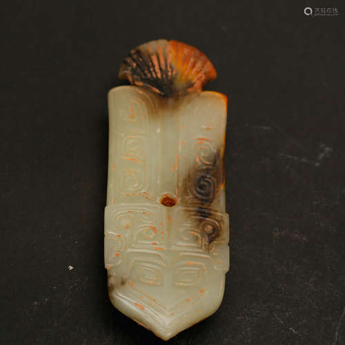 CHINESE ARCHAIC JADE PENDANT