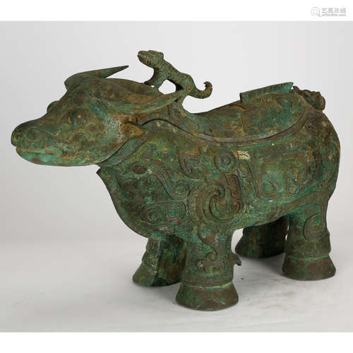 CHINESE ARCHAIC STYLE BRONZE BEASTS