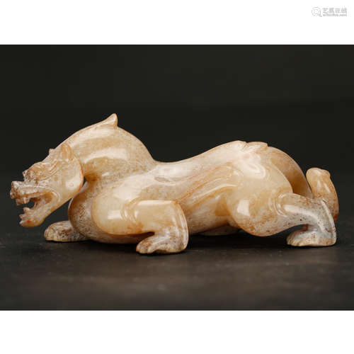 CHINESE ARCHAIC JADE BEAST