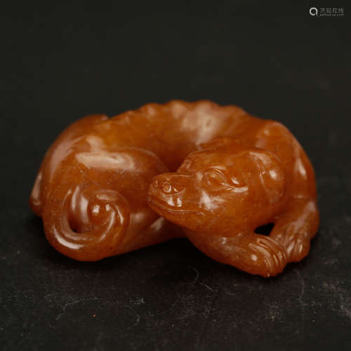 CHINESE ARCHAIC JADE BEAST