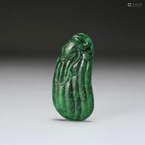 CHINESE SPINACH JADE PENDANT