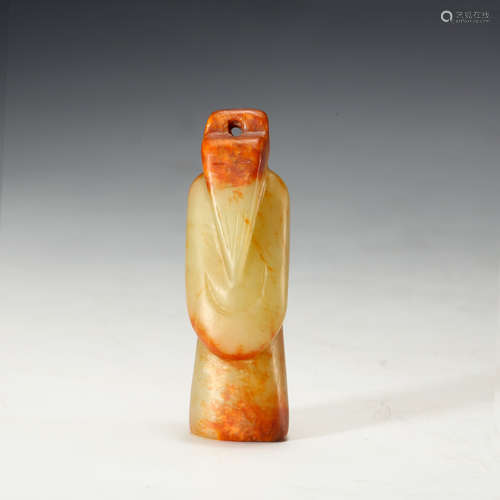 CHINESE ARCHAIC STYLE JADE FIGURINE