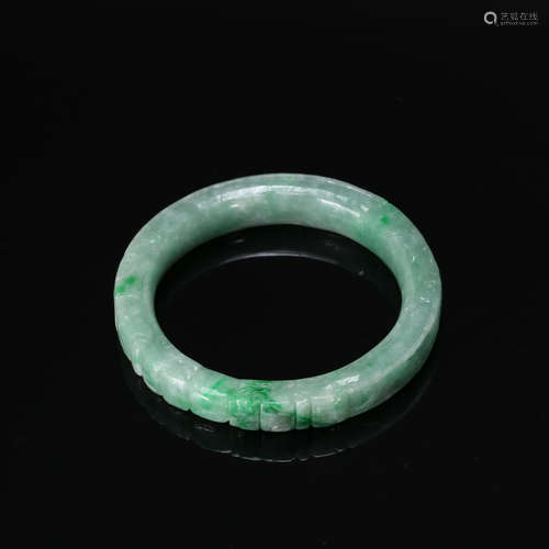 CHINESE JADEITE BANGLE