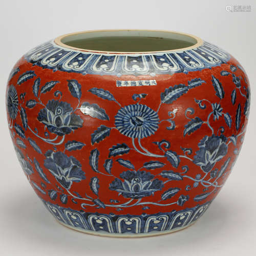 CHINESE BLUE WHITE RED GROUND PORCELAIN JAR