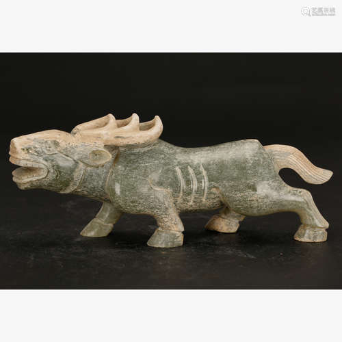 CHINESE ARCHAIC STYLE JADE BEAST