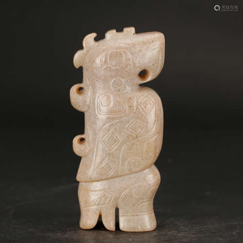 CHINESE ARCHAIC STYLE JADE FIGURINE