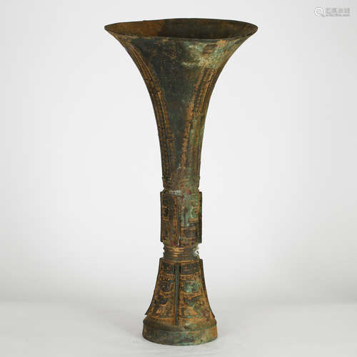 CHINESE ARCHAIC STYLE BRONZE GU VASE