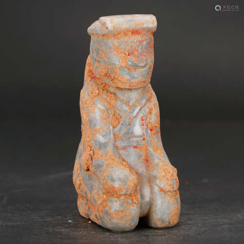 CHINESE ARCHAIC STYLE JADE FIGURINE