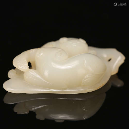 CHINESE WHITE JADE CARVED TWO CATS