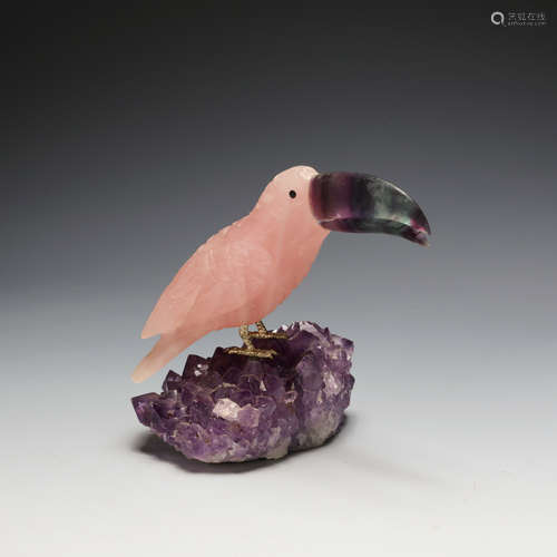 CHINESE CRYSTAL CARVED BIRD DISPLAY