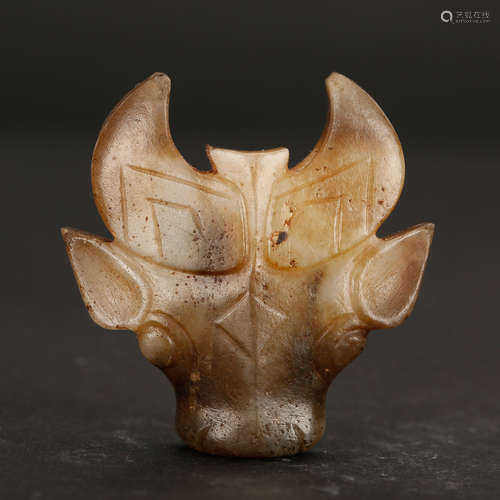 CHINESE ARCHAIC STYLE JADE OX HEAD