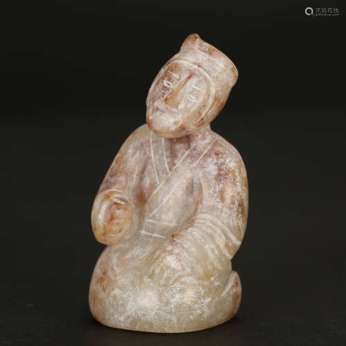 CHINESE ARCHAIC STYLE JADE FIGURINE