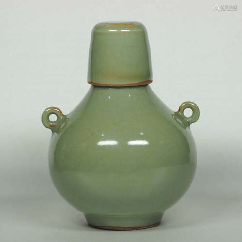 Longquan Lidded Bottle with Two Ring Lugs, Southern Song Dynasty