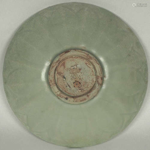 Longquan Plate with Carved Lotus, Yuan Dynasty