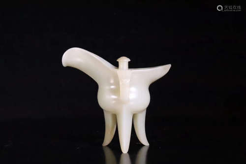 A HETIAN JADE FROM MOUNTAIN“EUCHARISR CUP” ORNAMENT ,QING DYNASTY