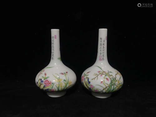 A PAIR OF QIANLONG NIANZHI MARK ENAMEL DAN BOTTLES