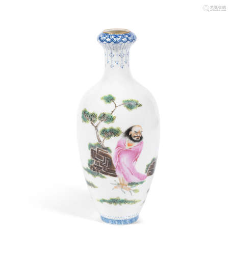Qianlong four-character mark, Republic A famille rose semi-eggshell baluster vase