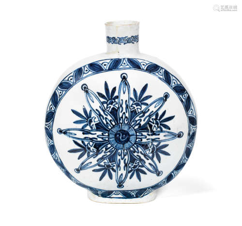 17th century A blue and white moonflask
