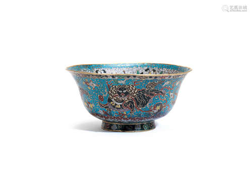 16th century A cloisonné enamel 'Buddhist lion' bowl