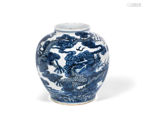 19th century A blue and white 'dragon' jar