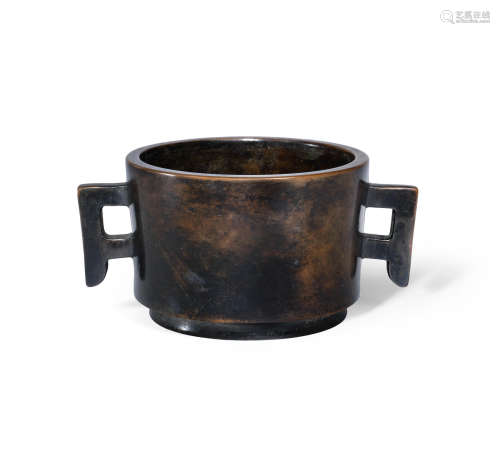 Xuande two-character mark A bronze double-handled incense burner