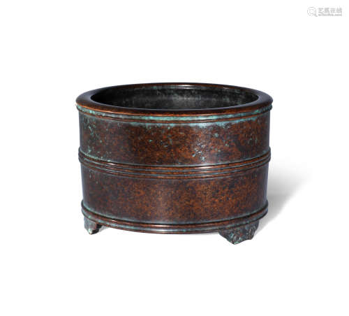 Feiyuange three-character mark A bronze circular tripod incense burner