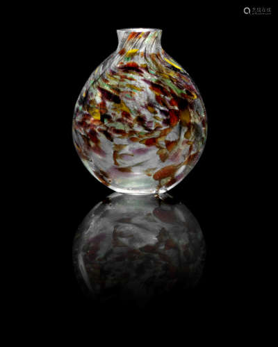 18th/19th century A fine polychrome glass snuff bottle