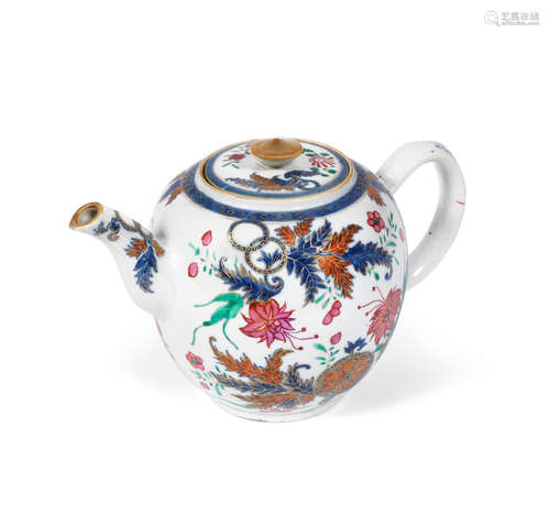 Qianlong A 'pseudo-tobacco leaf' teapot and cover