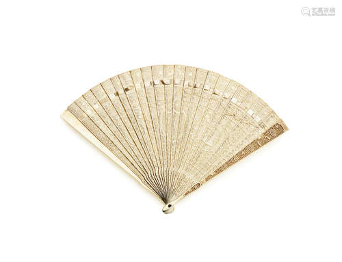 18th century A small Canton ivory brisé fan