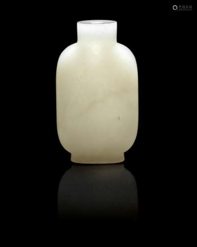 19th century A white jade snuff bottle