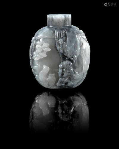 Qing Dynasty A fine white and black jade snuff bottle