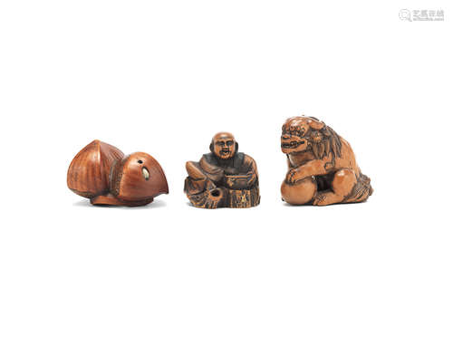 19th century, Edo/Meiji Period Three boxwood netsuke