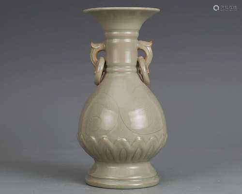 SONG DYNASTY YUEYAO VASE