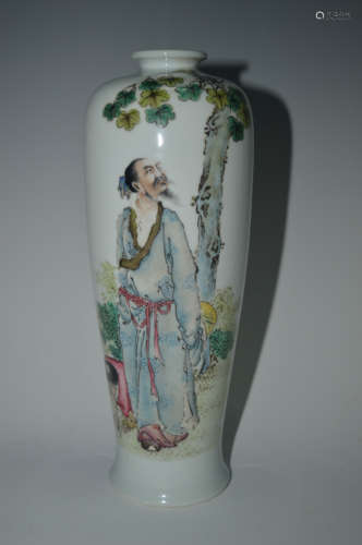 A FAMILLE ROSE MEI VASE