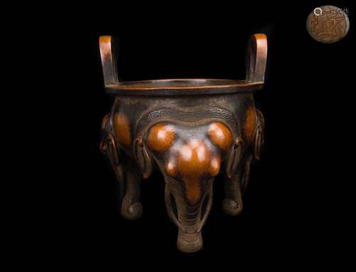 A BRONZE TRIPOD CENSER, XUANDE MARK