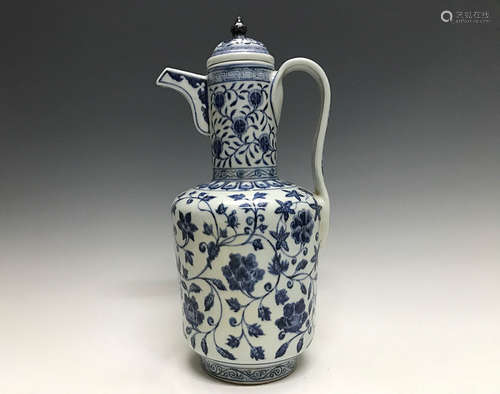 BLUE&WHITE LOTUS&LEAF PATTERN EWER