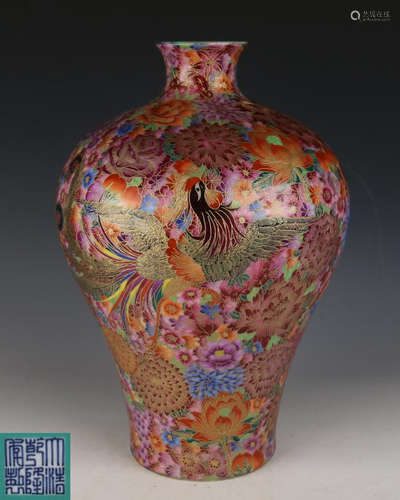 QING A CLOISONNE VASE WITH QIANLONG MARK