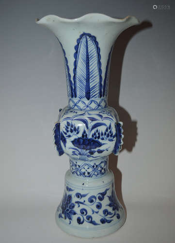 BLUE&WHITE FLORAL PATTERN GU VASE