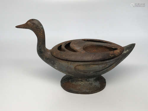 Chinese iron duck shape perfume device