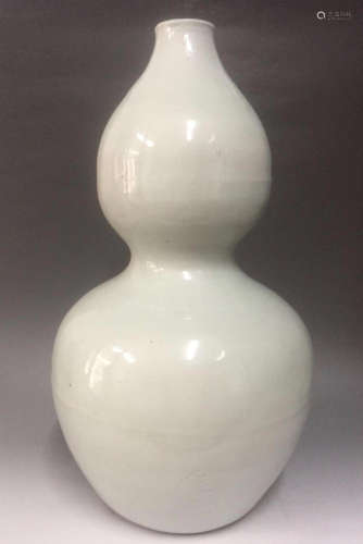 Chinese Blue and white Glaze Gourd Vase
